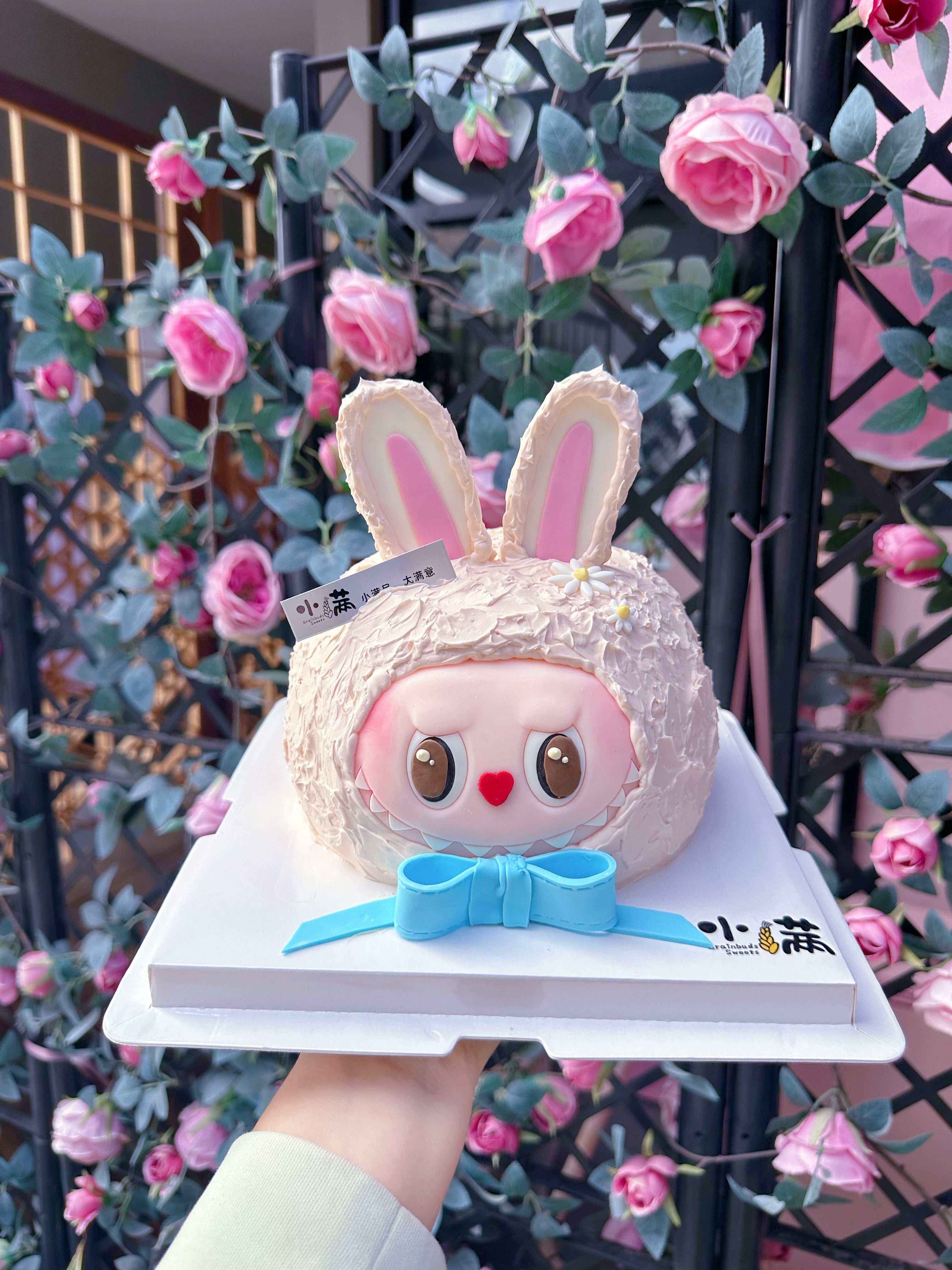 Sweet Bow Labubu Cake