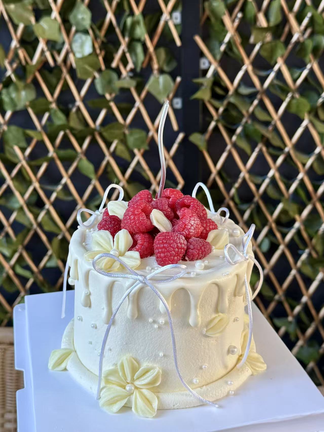 Nara Vintage Raspberry Petal Cake