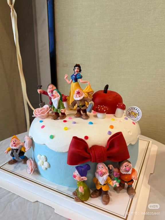 Snow White cake