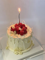 Nara Vintage Raspberry Petal Cake