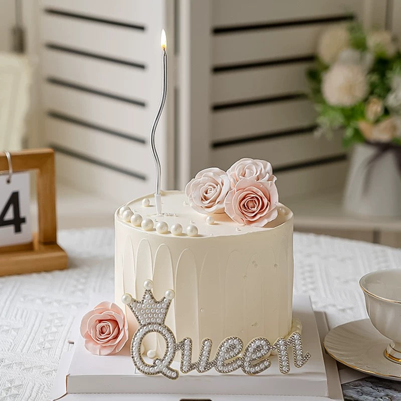 Queen’s Rose Elegance Cake