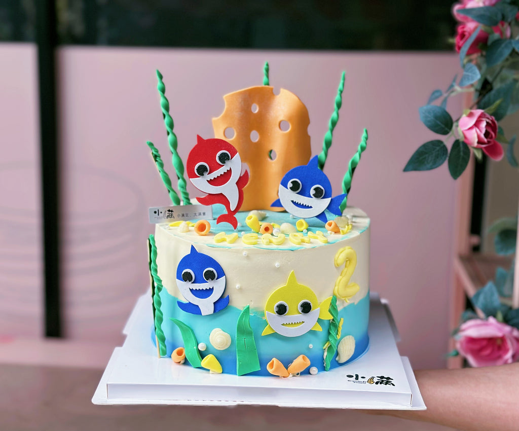 Baby Shark Cake